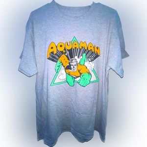 DC Comics classic Aquaman shirt Large